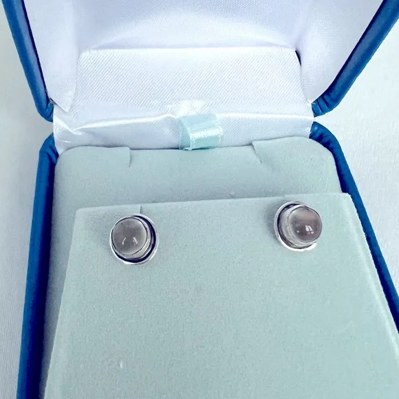 ❤️Sterling silver stud earrings - Picture 5 of 6